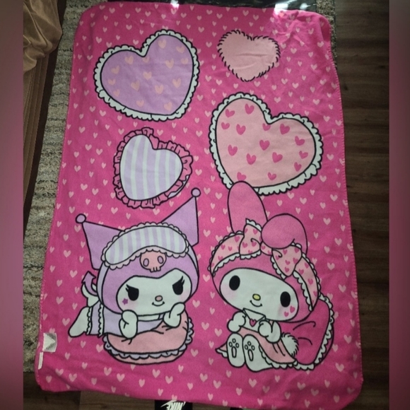 Sanrio bundle - Picture 2 of 13